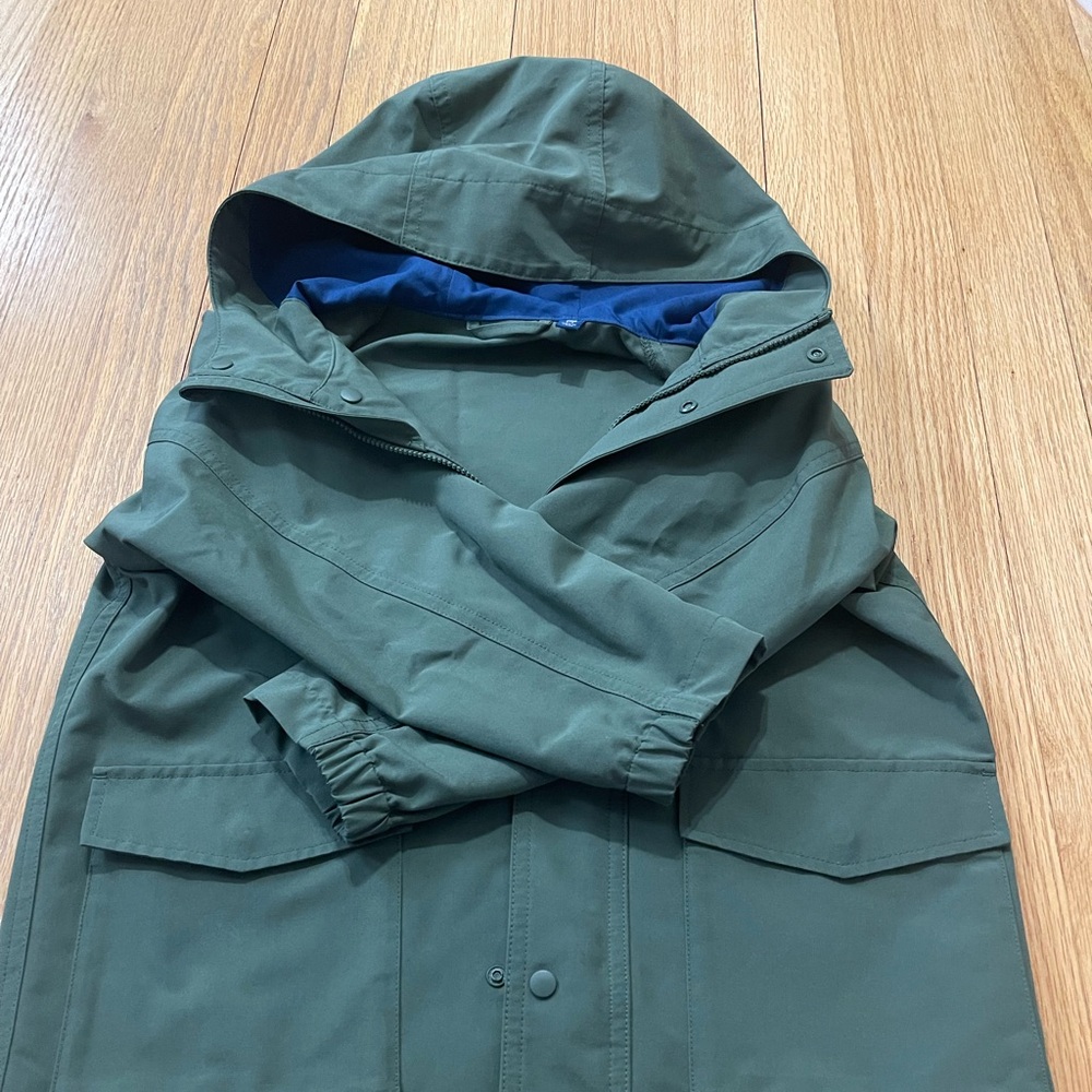 Boy Uniqlo wind breaker thin jacket